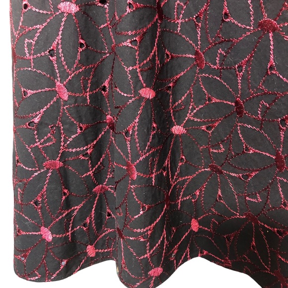 NINE WEST Eyelet A-line Skirt Red Black Sz 6 - Picture 5 of 8
